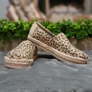 Leopard print Tom's